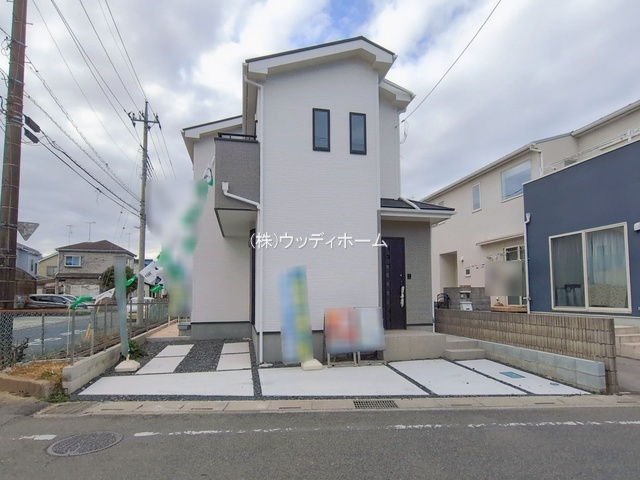 春日部市六軒町　新築一戸建ての外観