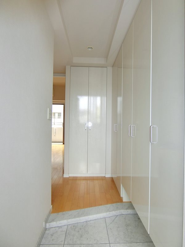 藤和シティホームズ台東御徒町ウェルブライトの玄関