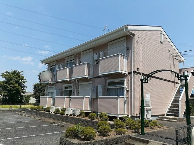 アドバンスの外観