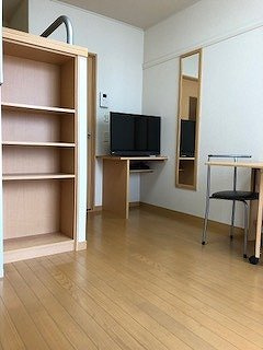 レオパレスクレードルの居間・リビング