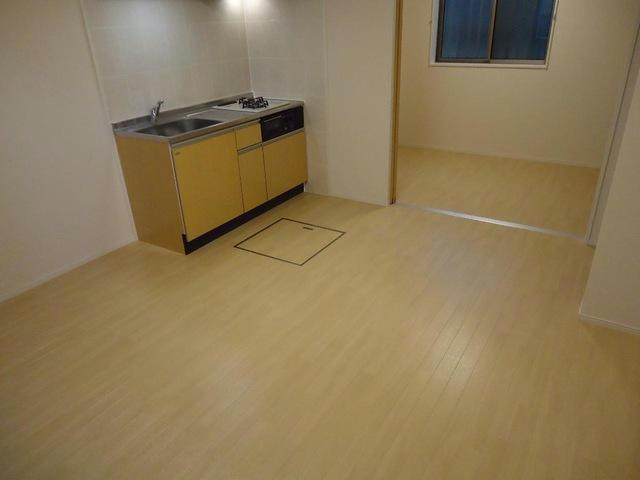 ウィステリア京口の居間・リビング