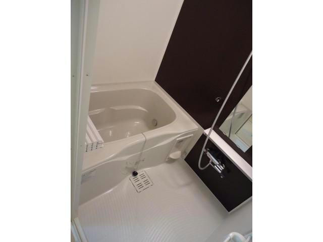 ウィステリア京口の浴室