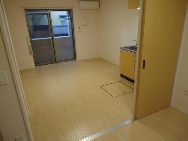 ウィステリア京口の居間・リビング