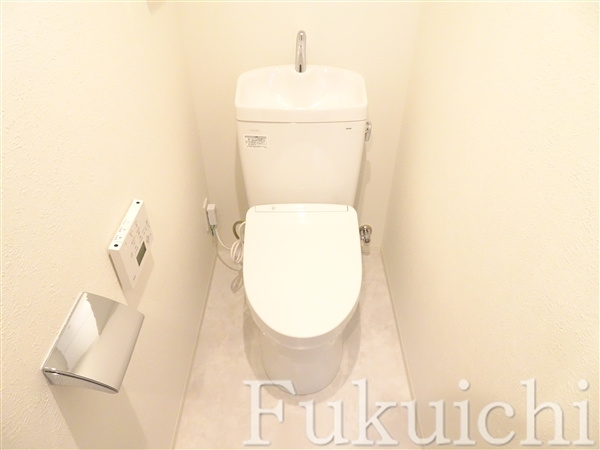 ウェルスクエアイズム目黒祐天寺のトイレ