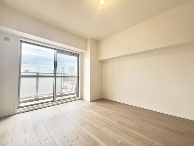 三陽ハイツ都島の洋室