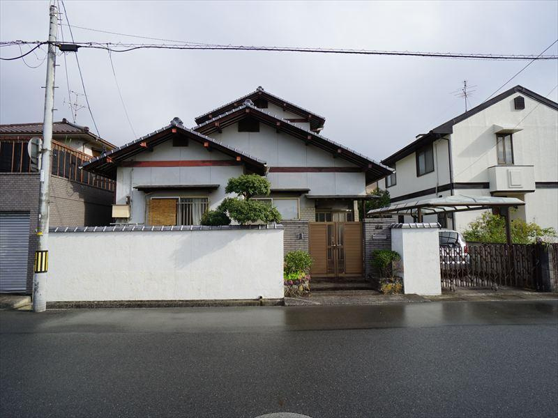 岡山市南区築港緑町２丁目の中古一戸建
