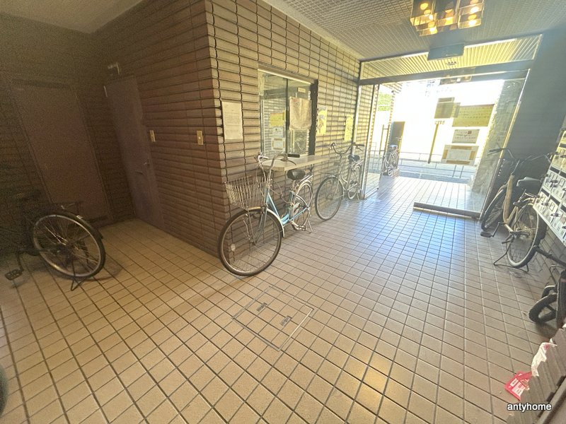 ロイヤル神路3のロビー