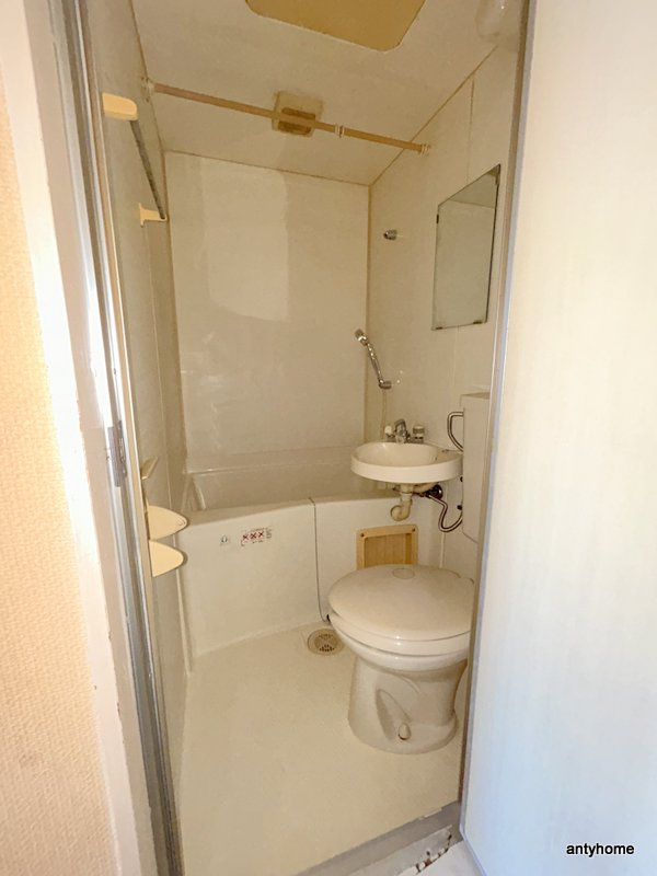 ロイヤル神路3の浴室