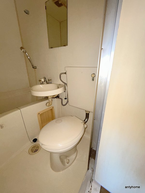 ロイヤル神路3のトイレ