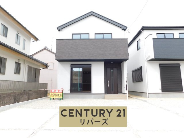 名古屋市中川区下之一色町字操出の新築一戸建の外観|☆ラスト１棟☆　新価格！！いつでも見学出来ます♪（お問合せ当日、平日、水曜、夜間でもＯＫ）　敷地４９．２１坪！　駐車並列３台可！　希少な5ＬＤＫの間取り♪　収納豊富なプラン♪　