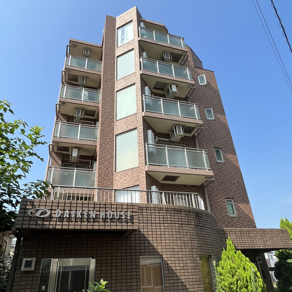 スクエアタワー