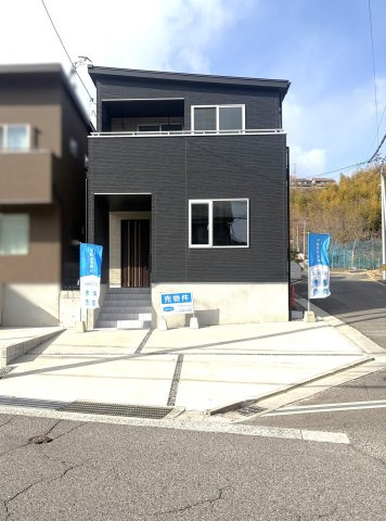 亀山南2丁目　3号棟