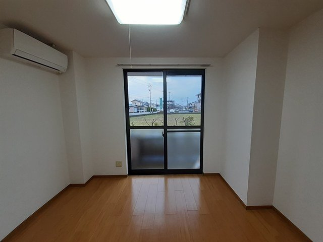 フラワーパークの居間・リビング