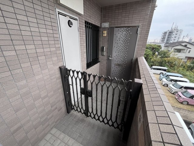 スプレンド保免の玄関