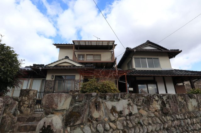 広島市安佐北区深川４丁目の中古一戸建