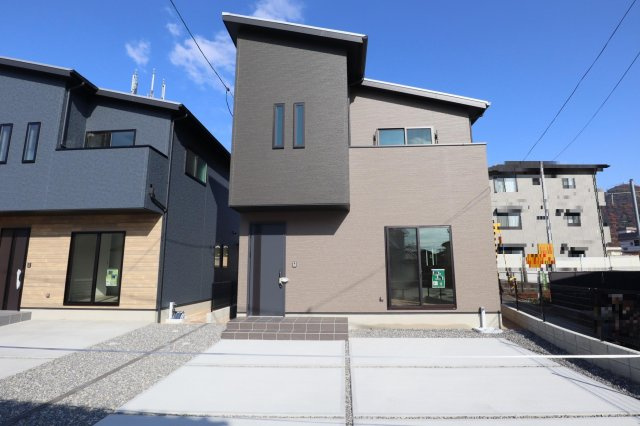【未入居】可部1丁目　B号棟　新築戸建