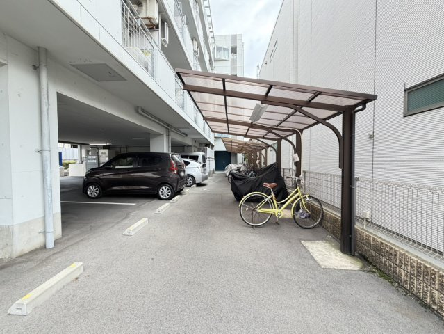 ディムス北城内の駐輪場