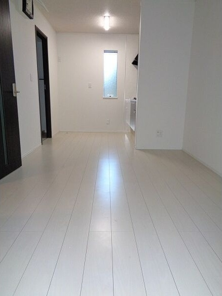 ル・メイユール本通の居間・リビング