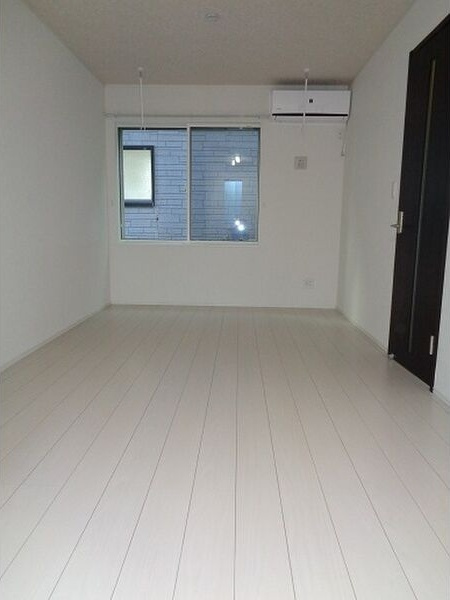 ル・メイユール本通の居間・リビング