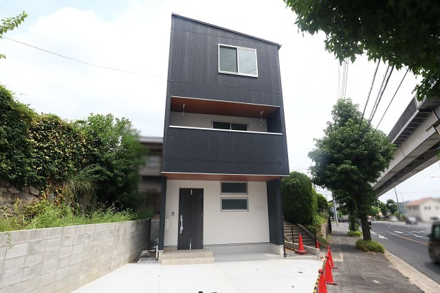 伴東1丁目　新築戸建