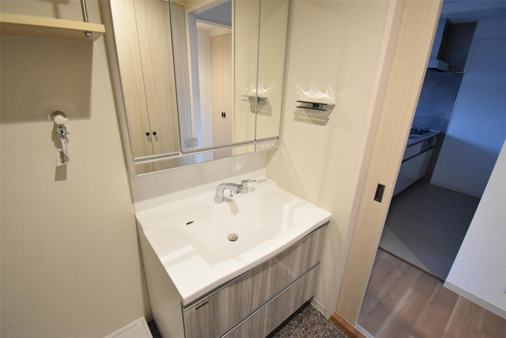 HALE MAILANIの洗面所