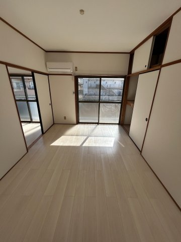 サンハイツの寝室