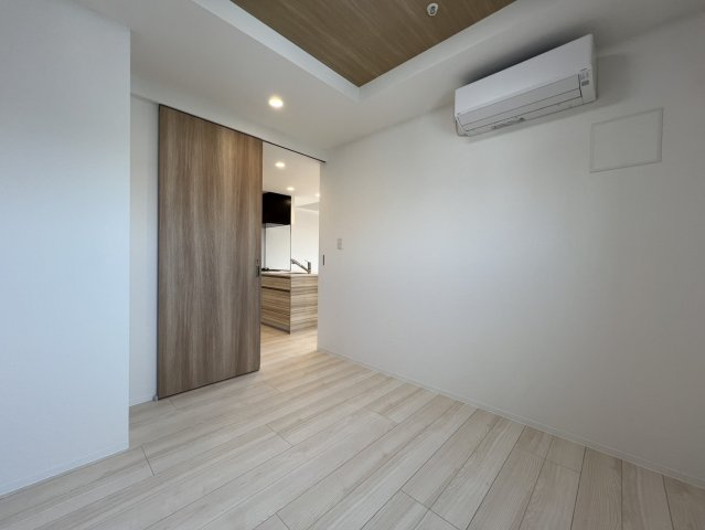 寝室にもエアコンあります！