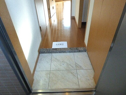 フェニックス麻布狸穴公園の玄関|玄関　※前回募集時2023年1月の写真