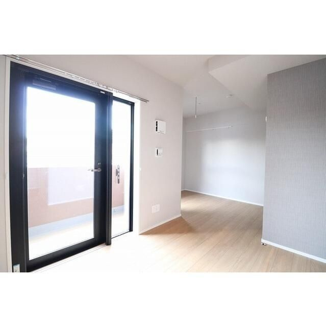 Ｌａ　Ｄｏｕｃｅｕｒ巣鴨Ｅａｓｔの居間・リビング