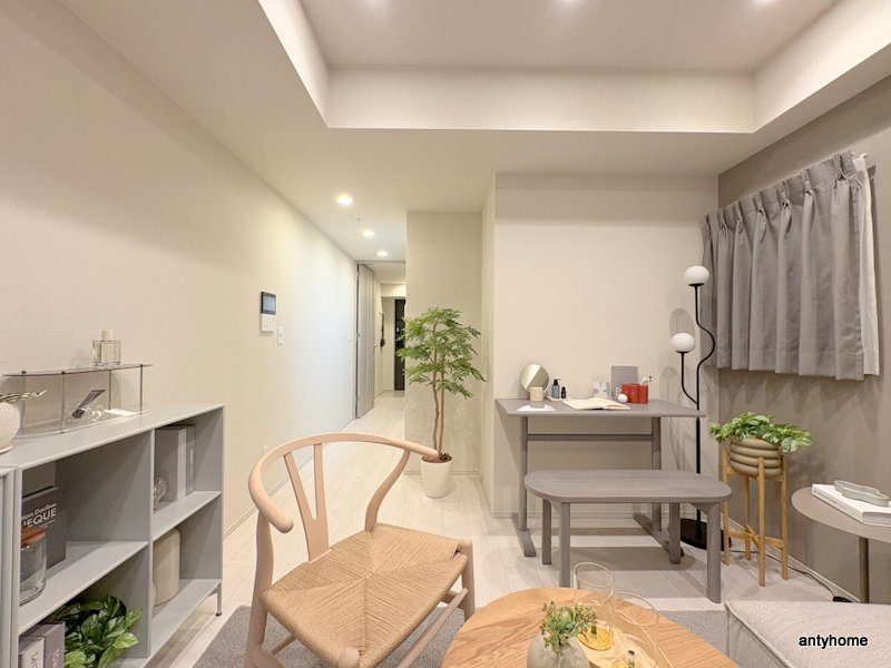 K-COURT谷町四丁目　仲介手数料無料の居間・リビング