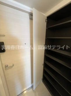 下駄箱付きの玄関です！