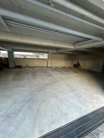 HAYASHIビルの駐車場