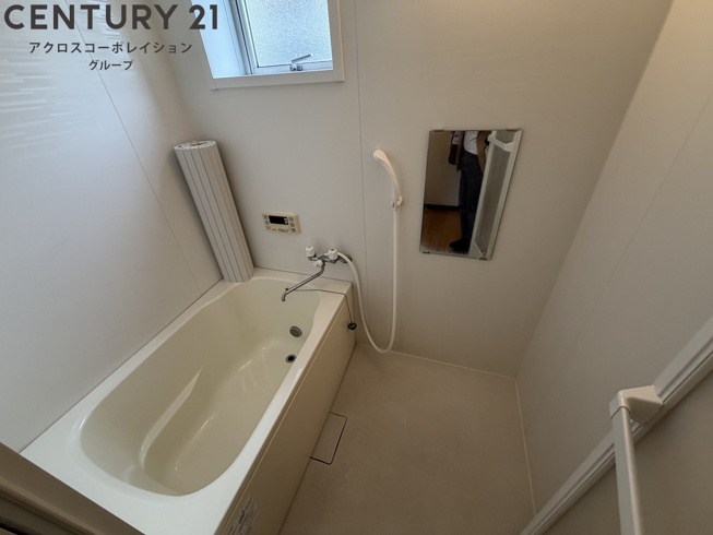 窓有