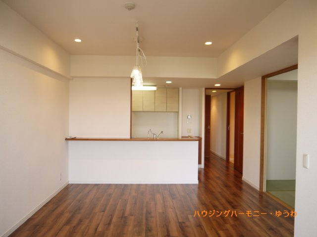 【居間・リビング】 | グランシティユーロコート赤羽 | イメージ画像となります。実際とは異なりますので、ご注意ください！