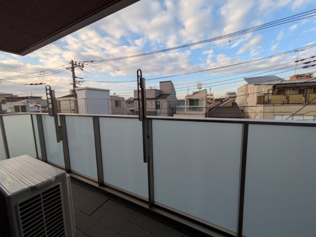 ハニー33のバルコニー