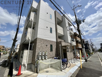 宅配BOX付きで便利です！
