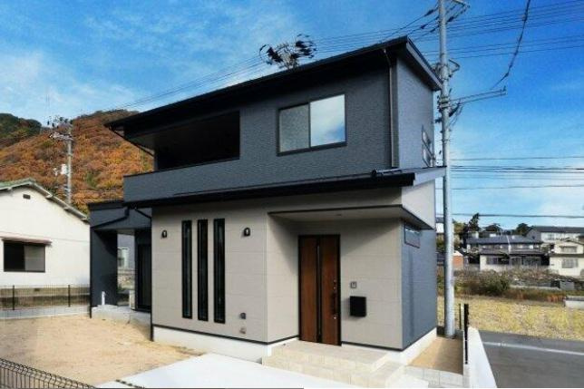 尾道市栗原町の中古一戸建