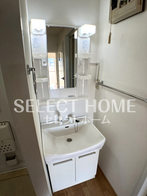 【独立洗面台】 | コーポ本田 | 独立洗面台で身支度をすべて済ませてしまいましょう