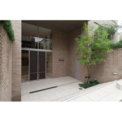 【エントランス】 | テラッツァ表参道