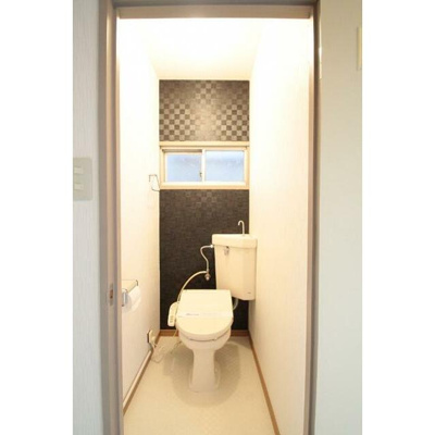 【トイレ】 | 中野区若宮戸建 | 温水洗浄便座。