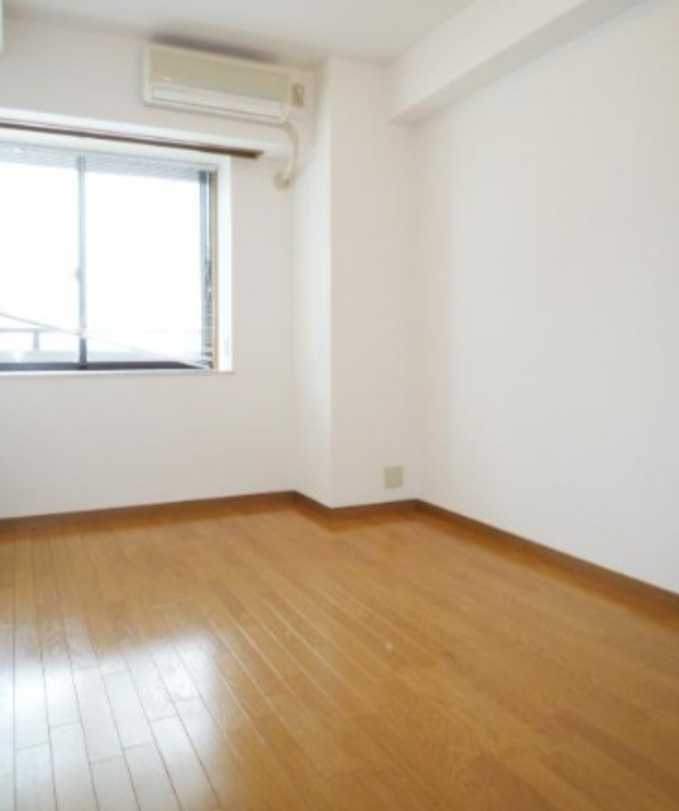 イトーピア目黒青葉台　駅近　オートロック　ファミリー向けの居間・リビング