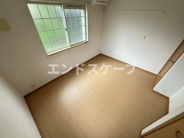 プリマヴェーラの洋室|高崎、前橋のお部屋探しはエンドスケープまで！お客様の理想お聞かせ下さい♪