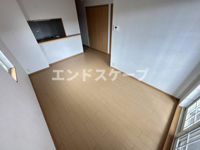 プリマヴェーラの居間・リビング|高崎、前橋のお部屋探しはエンドスケープまで！お客様の理想お聞かせ下さい♪