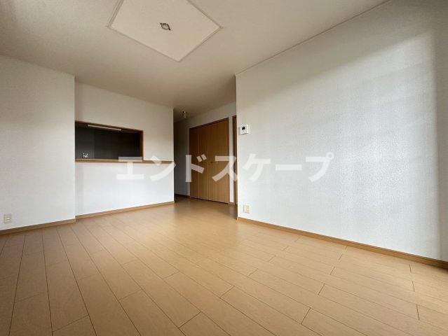 プリマヴェーラの居間・リビング|高崎、前橋のお部屋探しはエンドスケープまで！お客様の理想お聞かせ下さい♪