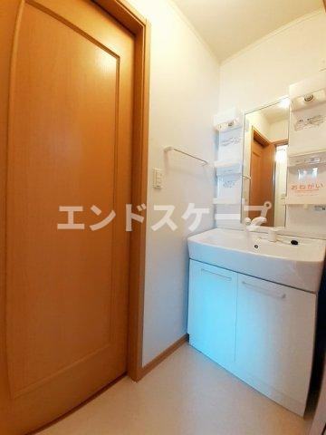 プリマヴェーラの洗面所|高崎、前橋のお部屋探しはエンドスケープまで！お客様の理想お聞かせ下さい♪