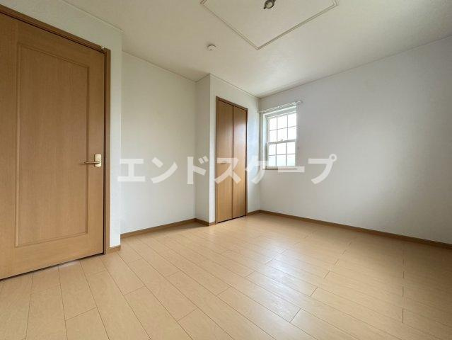 プリマヴェーラの洋室|高崎、前橋のお部屋探しはエンドスケープまで！お客様の理想お聞かせ下さい♪