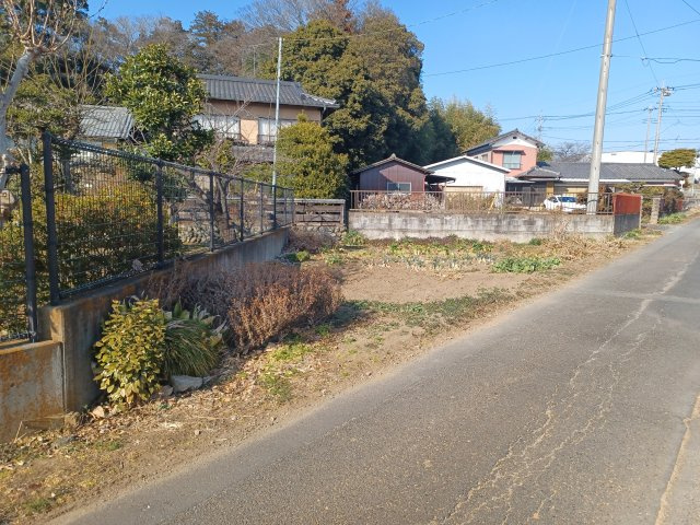 東松山市上野本土地627坪の外観|畑部分