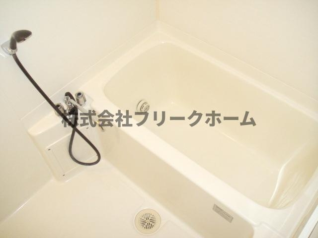 三鷹市井口１丁目の賃貸マンションの浴室