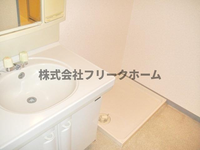 三鷹市井口１丁目の賃貸マンションの洗面所