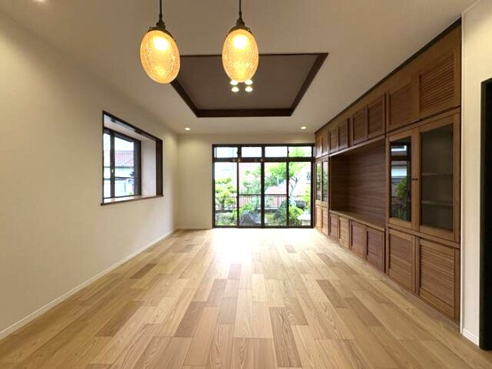 中古 戸建ての居間・リビング